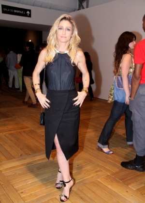 Amora Mautner testa recurso já utilizado em realities shows como câmera escondida