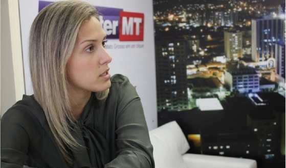 Janaina lembrou do caso envolvendo a mãe dela, Janete Riva