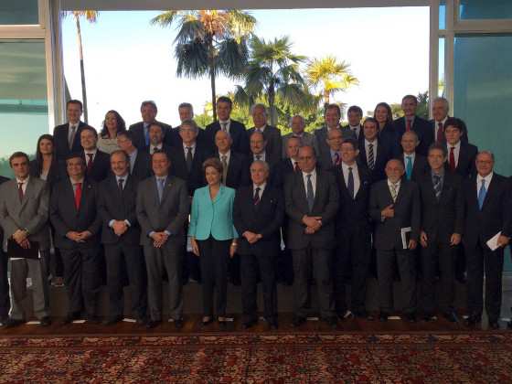 “Nós defendemos estrategicamente alguns investimentos para o estado, que são para ajudar o Brasil