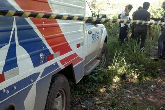 O corpo foi recolhido e encaminhado para o Instituto Médico Legal (IML), para exames de necropsia.