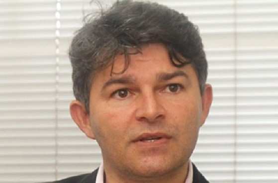 José Medeiros é professor, policial rodoviário federal e senador pelo PPS de Mato Grosso.