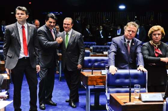 Senadores comemoram aprovação que deve liberar R$ 400 milhões para MT