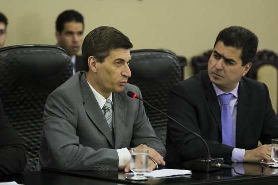 Bastante abatido, Marcel diz que está isolado e sem informações.