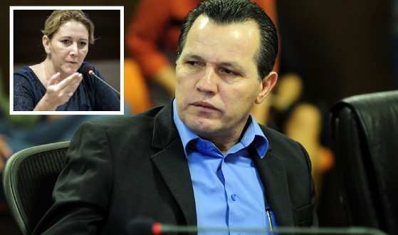 As agendas ainda tinham fotos e mensagens de Silval e Rosa Neide, o que fere os princípios da impessoalidade