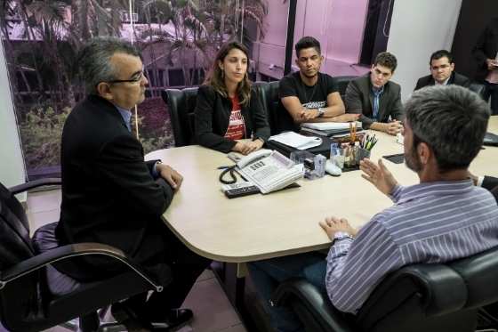 Em um mês de greve, houve duas reuniões de conciliação, sem sucesso.