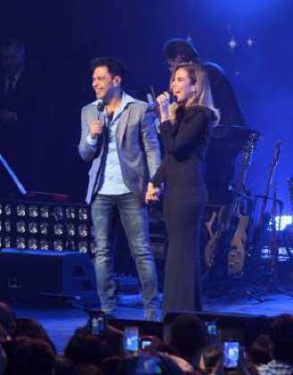 Wanessa se apresentou com Zezé Di Camargo e Luciano no show da dupla, em São Paulo.