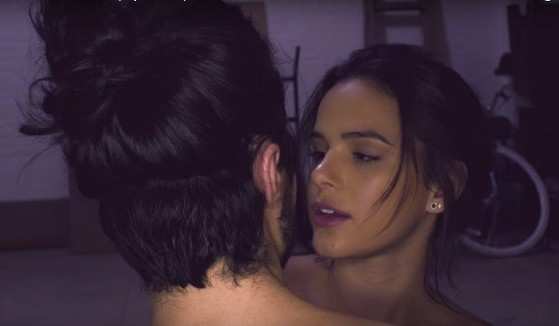 O clipe da música Amei Te Ver, que conta com a participação de Bruna Marquezine.