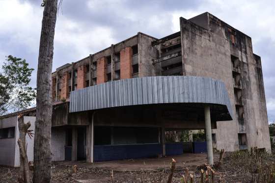 Estão previstos 290 leitos para o hospital, destes, 60 leitos para Unidade de Terapia Intensiva