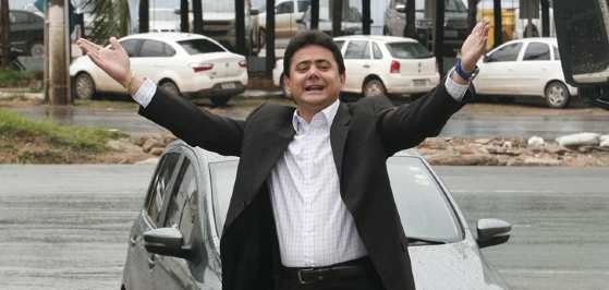 Eder deixou a cadeia esta semana e declarou voto em Emanuel