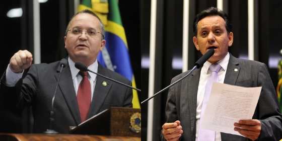 Os desentendimentos entre o governador Pedro Taques e o deputado Nilson Leitão começaram depois que o segundo anunciou candidatura ao Senado.