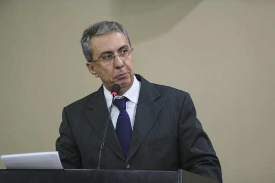 O deputado Adriano Aparecido Silva foi reitor da Unemat entre os anos de 2010 a 2014.