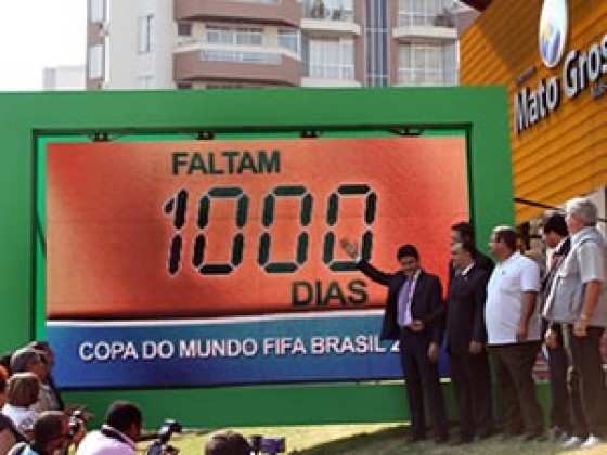 Um primeiro contrato divulgado no Diário Oficial do Estado previa o valor de R$ 74 mil pelos serviços de apenas 60 dias.