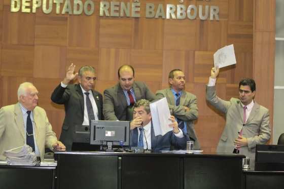Só depois de ‘limpar a pauta’ é que o trâmite dos projetos de lei volta ao normal.