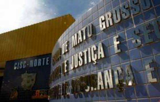A Polícia Civil e o Conselho Tutelar investigam o caso.