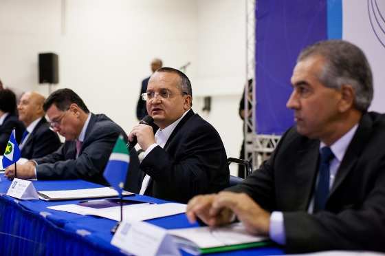 Pedro Taques admitiu a contenção de gastos durante Encontro de Governadores, nesta terça-feira (19).