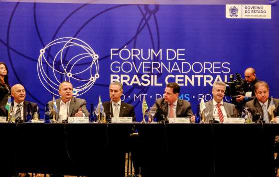 Governadores se reúnem em Cuiabá nesta terça-feira (19)