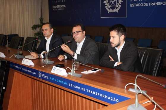 Os secretários Júlio Modesto e Marco Marrafon pedem cautela aos servidores.