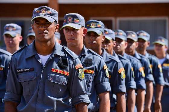 Parte dos alunos a soldado, 726 deles, estão em curso de formação