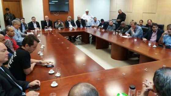 Representantes de 32 categorias se reuniram com 12 deputados membros da comissão. 