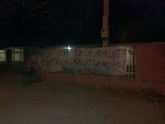 Escola é ocupada no Ipase, por alunos em protesto