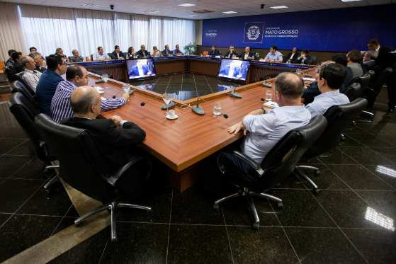 Governo conversou com a classe, que ainda está insatisfeita.