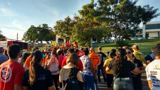 Servidores devem fazer uma paralisação em protesto contra o escalonamento dos salários.