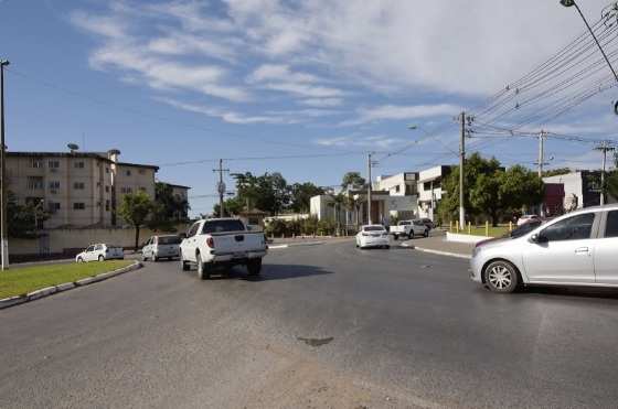 Congestionamentos são constantes na rotatória do Residencial Paiaguás.