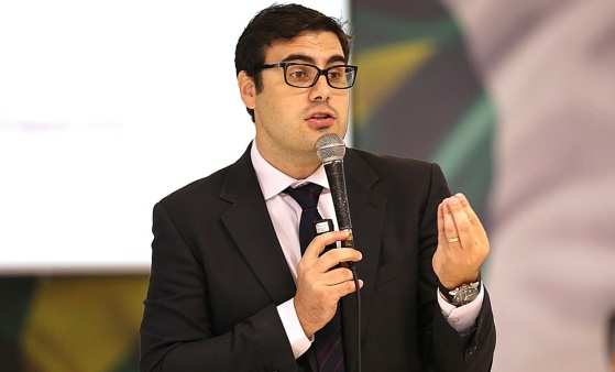 Secretário de Fazenda, Seneri Paludo, participou de audiência hoje na Assembleia Legislativa