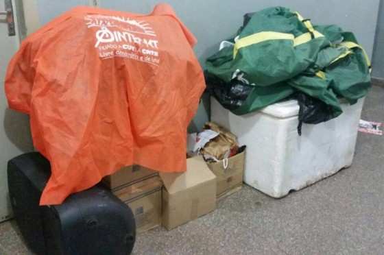 Parte do material que foi apreendido pela PM.
