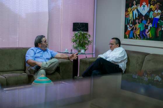 Governador Pedro Taques recebeu o ex-governador Rogério Salles no Palácio Paiaguás