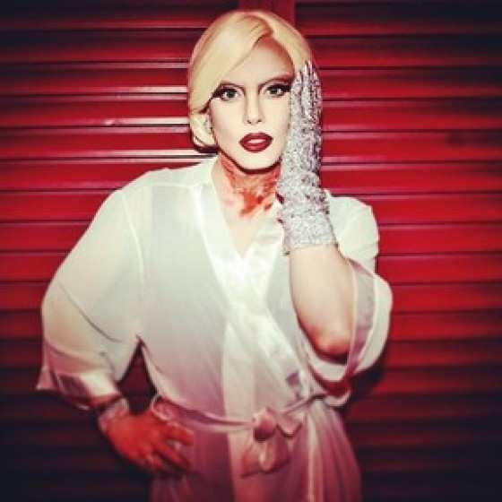 Lady Gaga durante performance? Será? 