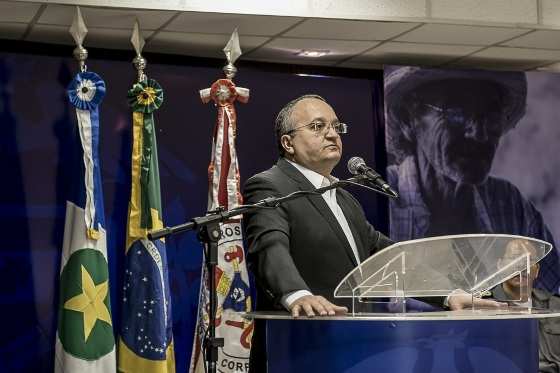 Taques irá precisar da bancada federal no Congresso para aprovar a liberação do FEX