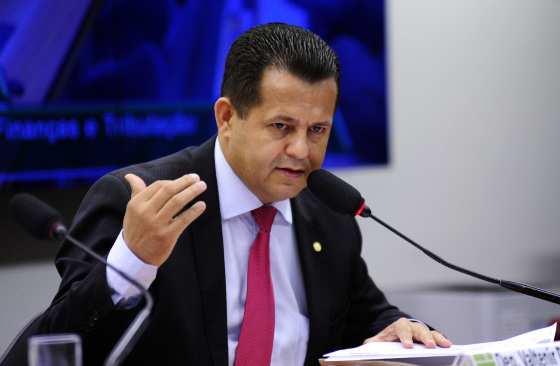 O deputado federal Valtenir Pereira aceitou o convite do PSB Nacional e se filiou na tarde desta quarta-feira (14) ao partido.