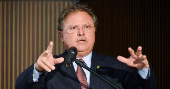 O ministro da Agricultura, Blairo Maggi, quer acesso às informações sigilosas de ações que tramitam contra ele no STF.