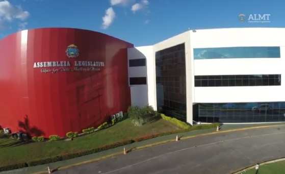 Presidência da Assembleia paga salários dos mais de 2 mil servidores