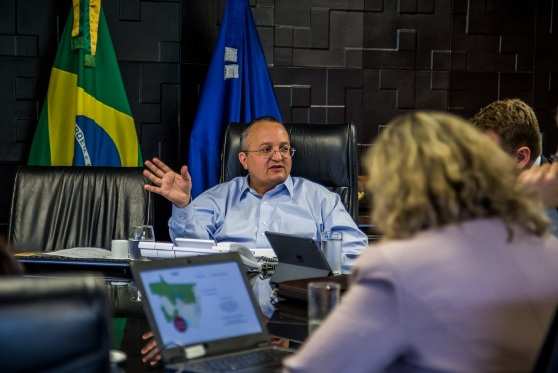 Em reunião o governador apresentou o fluxo do caixa do governo aos Poderes.