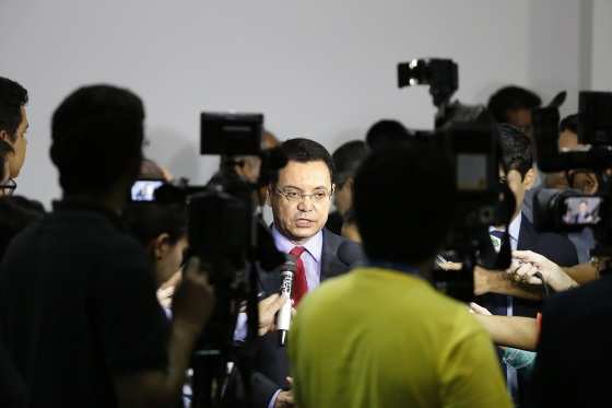 O deputado Eduardo Botelho se diz preocupado com a proposta do governo de congelar o valor do reapsse.