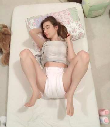 Adepta do movimento ABDL