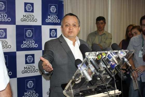 O governador Pedfro Taques, que revogou o decreto que alterava a cobrança de ICMS
