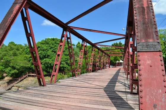 A ponte tombada pelo Patrimônio Histórico fica no Distrito da Guia, em Cuiabá.