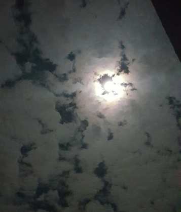 Superlua iluminou noite cuiabana