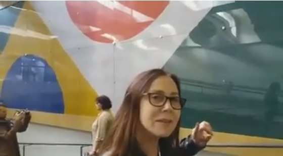 A manifestante está super mal informada 
