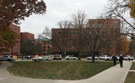 Nove pessoas foram hospitalizadas nesta segunda-feira (28) após um tiroteio ocorrido na Universidade Estadual de Ohio
