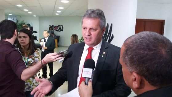 Para Dilmar Dal Bosco, a “manobra” da oposição é uma “obstrução” à sociedade mato-grossense.