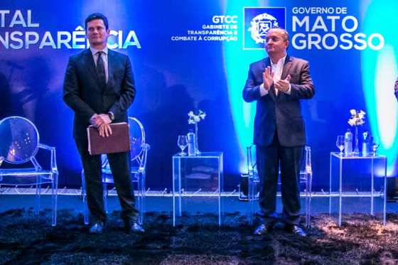 O juiz Sérgio Moro e o governador Pedro Taques, durante evento no Hotel Gran Odara, em Cuiabá