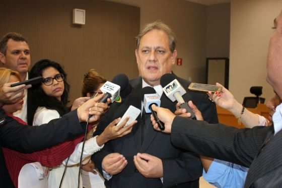 O presidente do TJ, Rui Ramos, ainda criticou a atuação dos militares no caso de Nova Monte Verde onde um réu jogou uma garrafa d'água contra juiz.