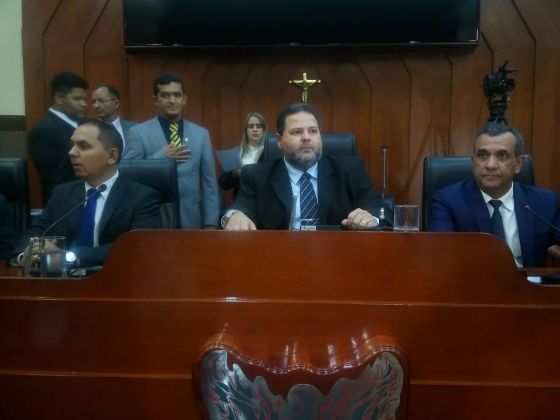 Dilemário é 1º secretário, Justino presidente e Renivaldo 1º vice-presidente