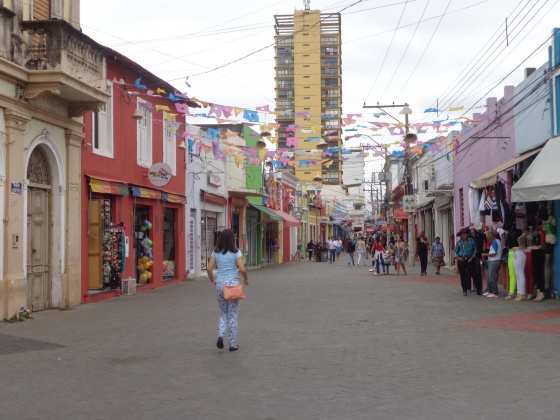 Nesta sexta-feirao comércio está liberado para abrir em Cuiabá; em Várzea Grande continuará fechado