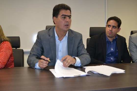 Emanuel e o vice Niuan são beneficiados pela Câmara com a verba indenizatória