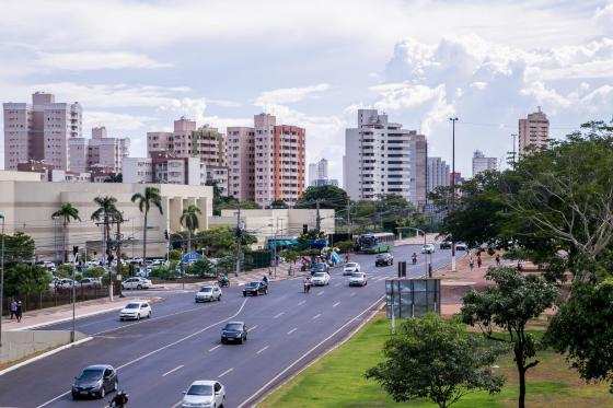 No topo da lista de beneficiados, a capital Cuiabá garantiu o maior volume de recursos, somando R$ 39,8 milhões de ICMS e R$ 10,9 milhões de IPVA.